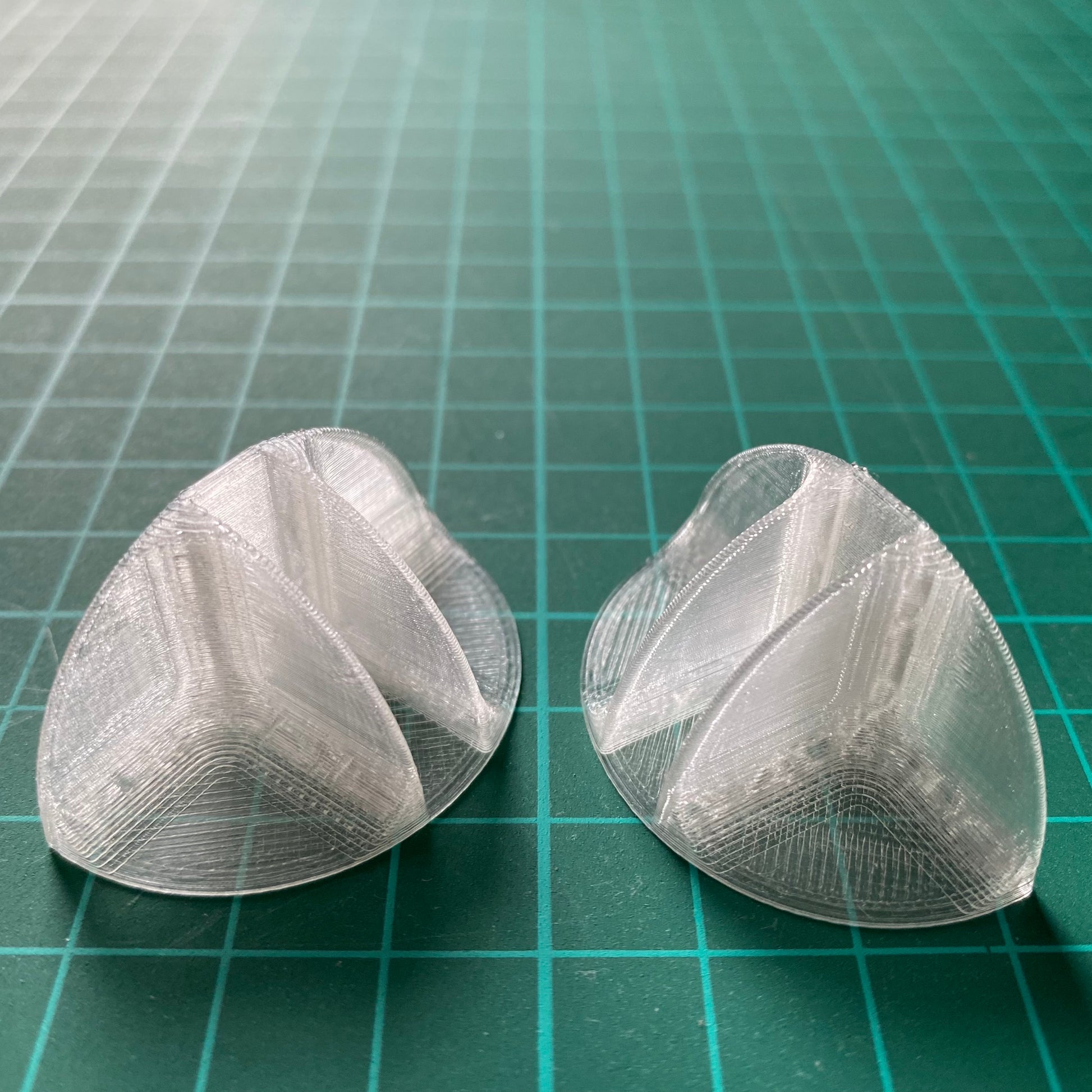 Translucent corner clips