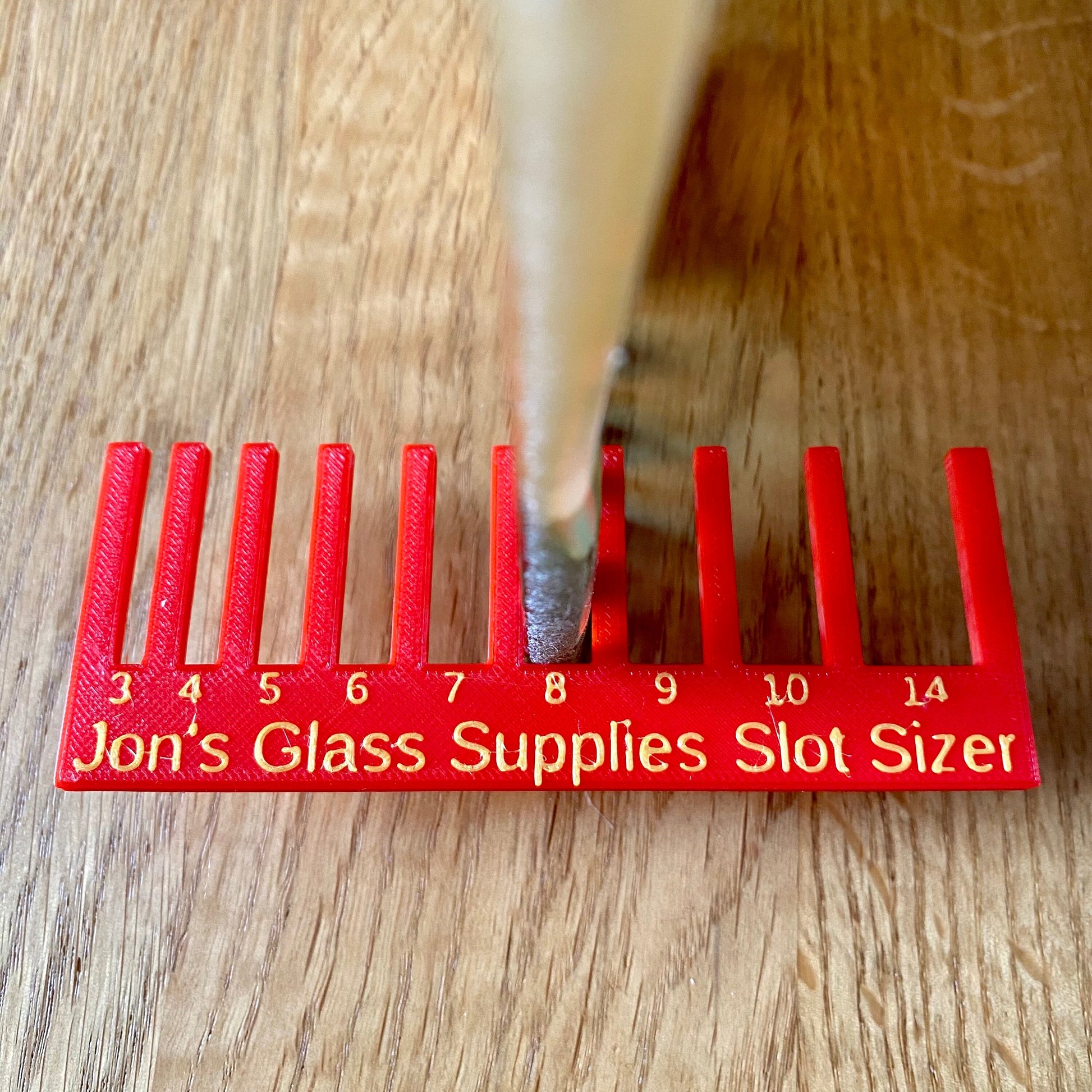 Slot sizer on glass